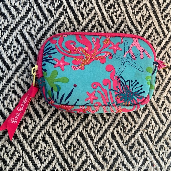 Lilly Pulitzer Vibrant Coral Reef Coral and Teal Clutch - Picture 1 of 7